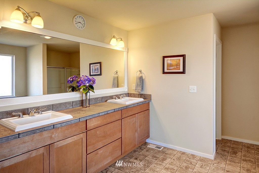 4127 222nd Place Southeast Bothell, WA 98021 - Photo 11 of 18