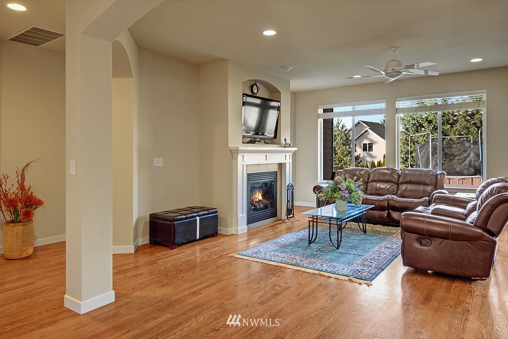 4127 222nd Place Southeast Bothell, WA 98021 - Photo 5 of 18