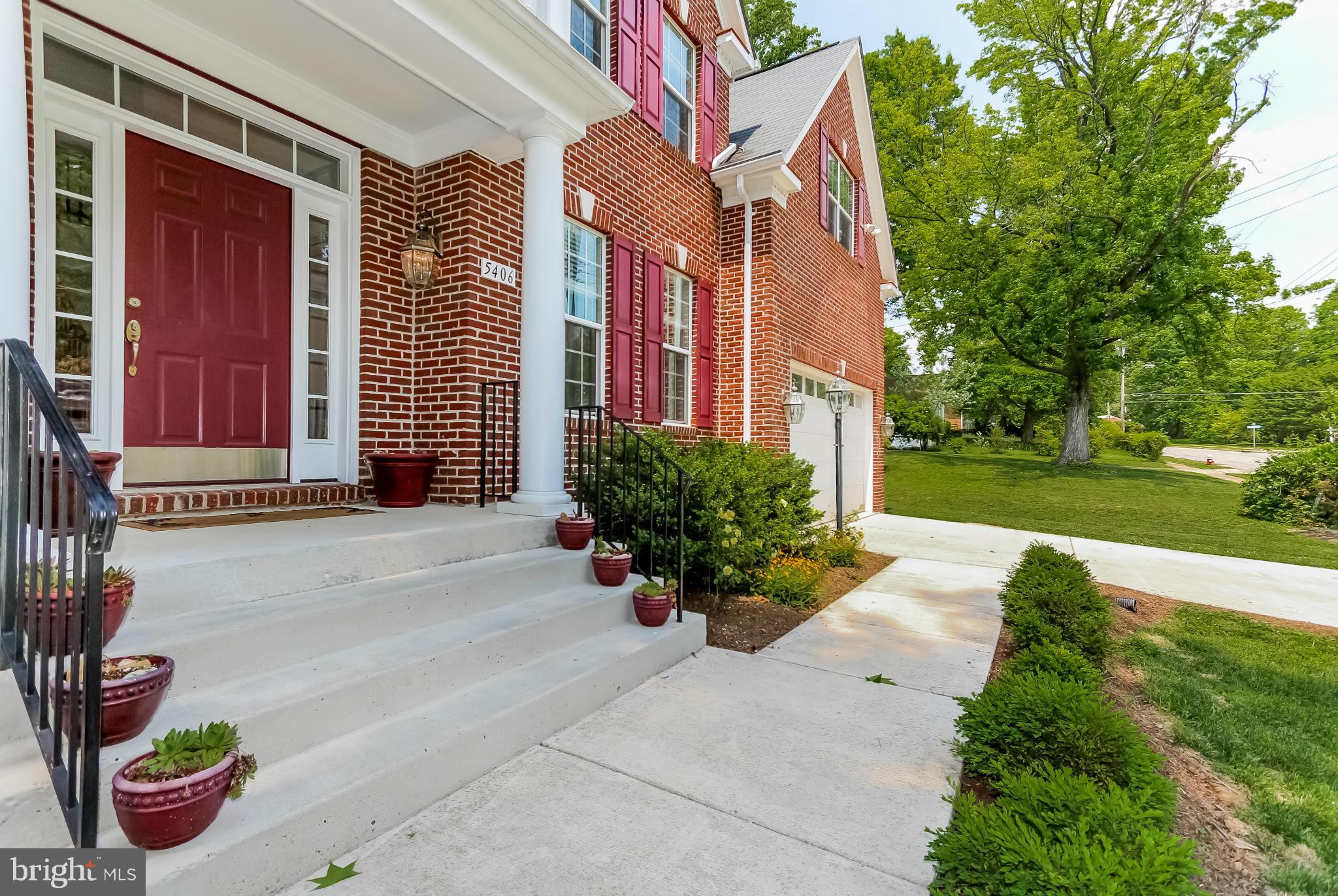 5406 Juliet Street Springfield, VA 22151 - Photo 2 of 30 Exterior (Front)