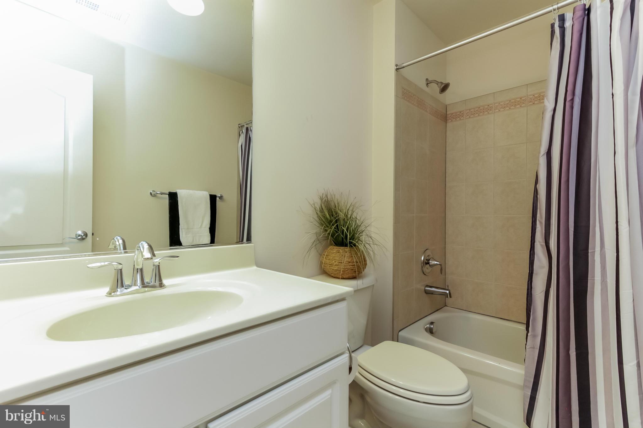 5406 Juliet Street Springfield, VA 22151 - Photo 18 of 30 Bath