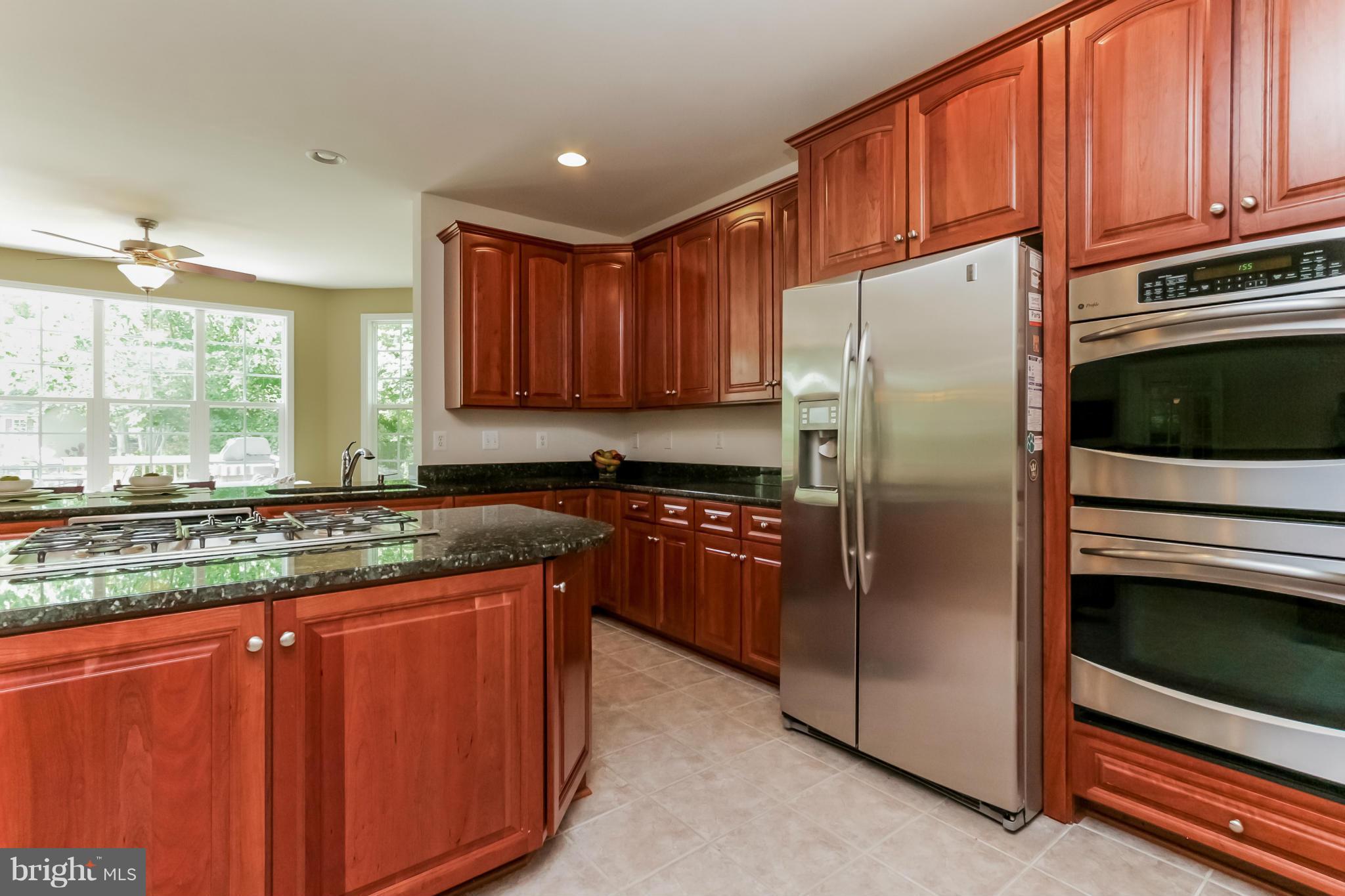 5406 Juliet Street Springfield, VA 22151 - Photo 6 of 30 Kitchen