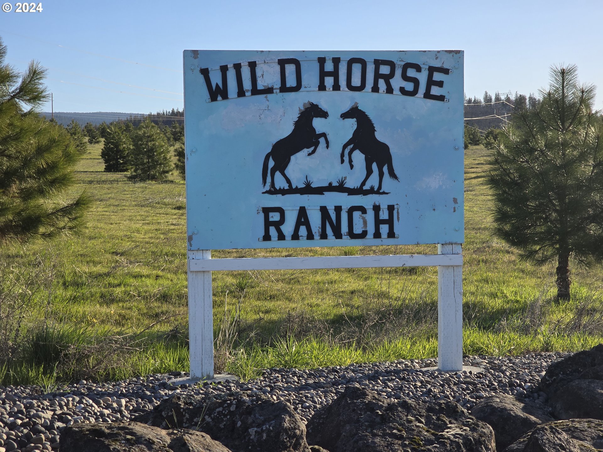 38 Wildhorse Ranch Road Goldendale, WA 98620 - Photo 2 of 22 a view of a sign board