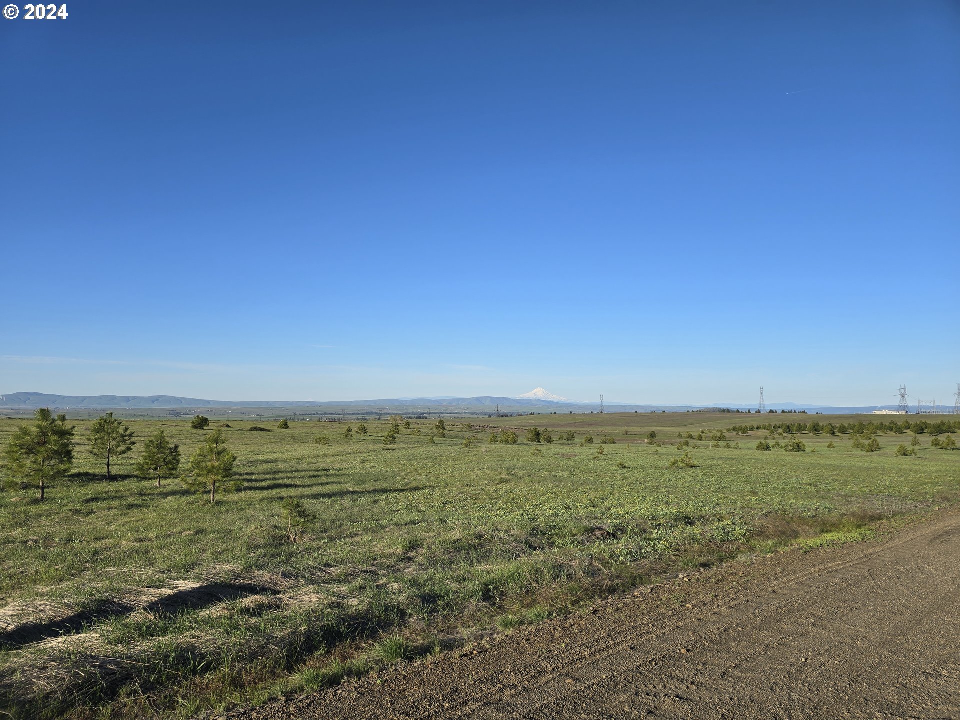 38 Wildhorse Ranch Road Goldendale, WA 98620 - Photo 8 of 22 a view of an outdoor space with a lake view