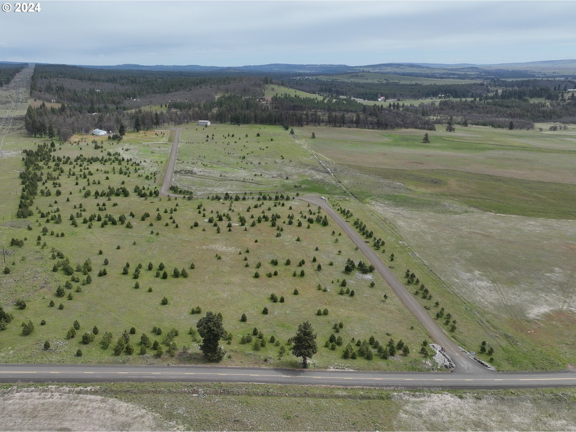 38 Wildhorse Ranch Road Goldendale, WA 98620 - Photo 10 of 22 a view of a lake view