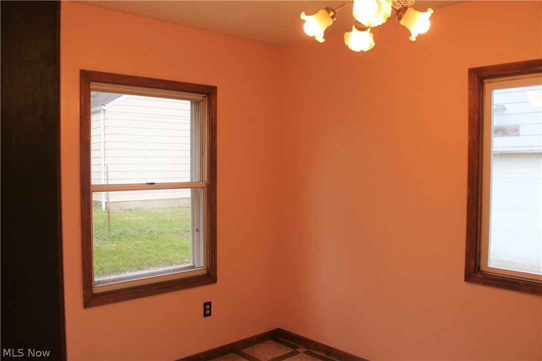 138 East Wilbeth Road Akron, OH 44301 - Photo 4 of 27 Dining Room