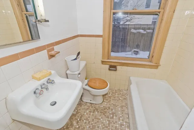 $599,900 | 22-24 Woodbine Avenue, Northampton, MA 01060