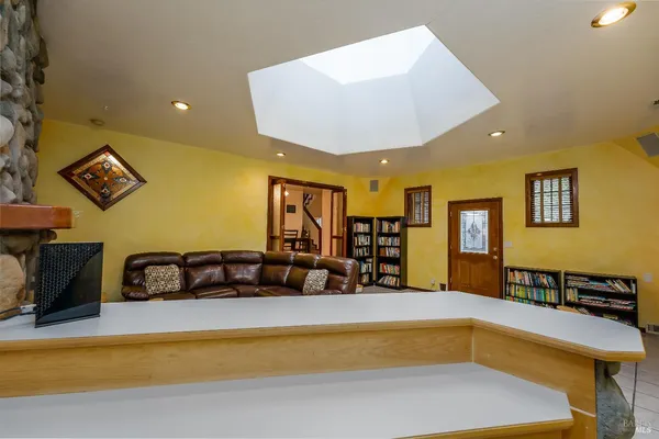 $799,000 | 1096 West Standley Street, Ukiah, CA 95482