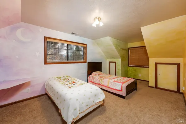 $799,000 | 1096 West Standley Street, Ukiah, CA 95482