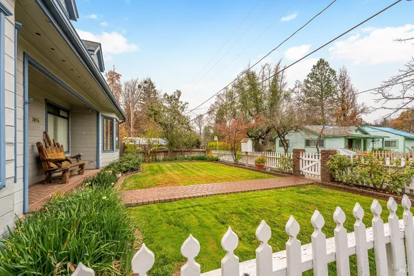 $799,000 | 1096 West Standley Street, Ukiah, CA 95482