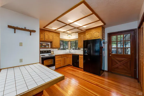 $799,000 | 1096 West Standley Street, Ukiah, CA 95482