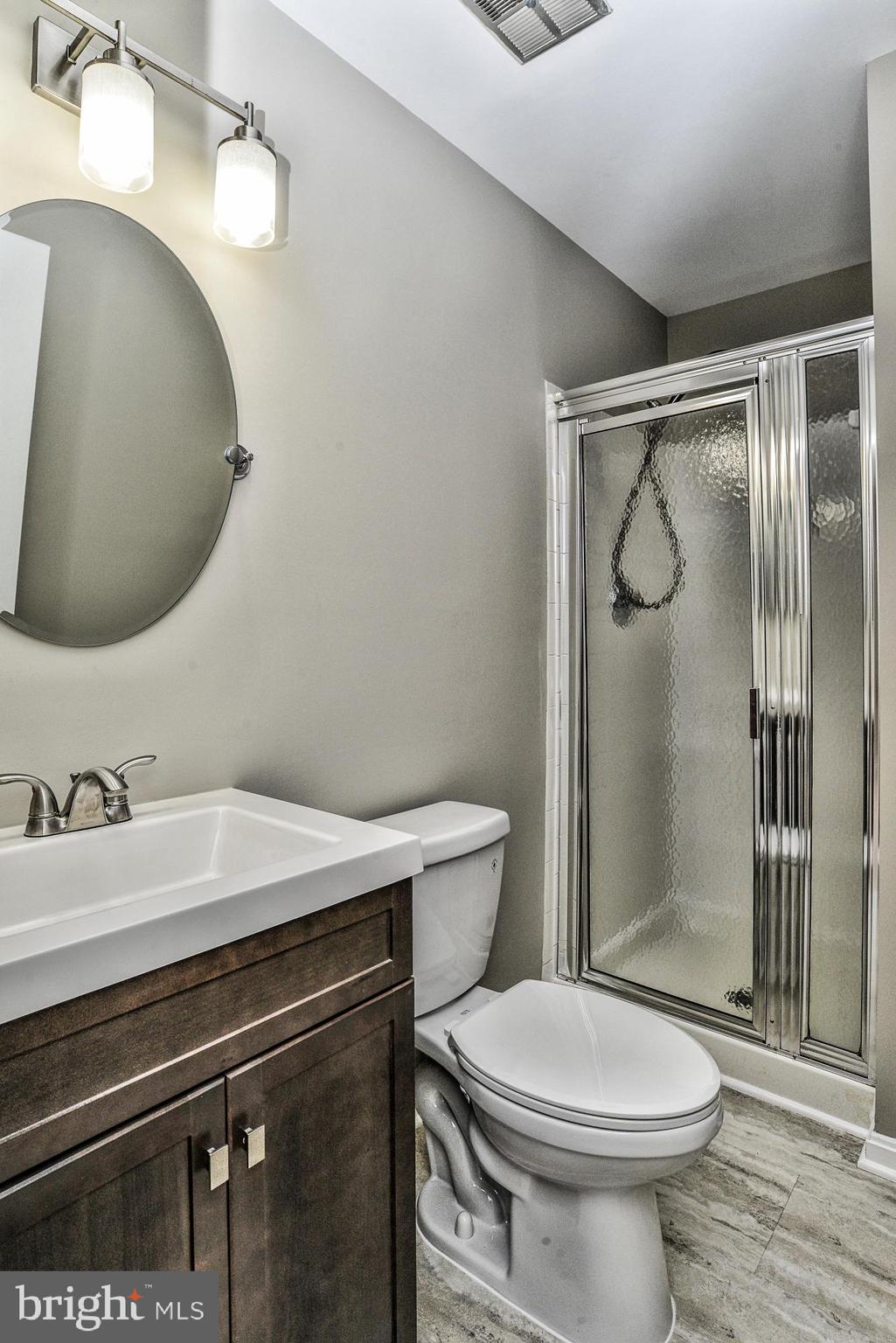 10287 Latney Road Fairfax, VA 22032 - Photo 17 of 36 Updated Master Bath