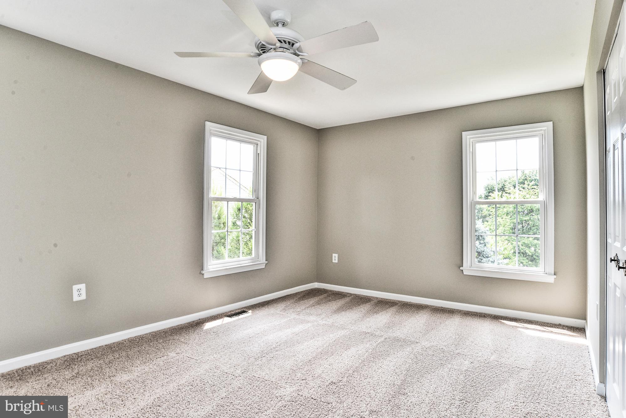 10287 Latney Road Fairfax, VA 22032 - Photo 19 of 36 2nd Master Bedroom on the Upper Level