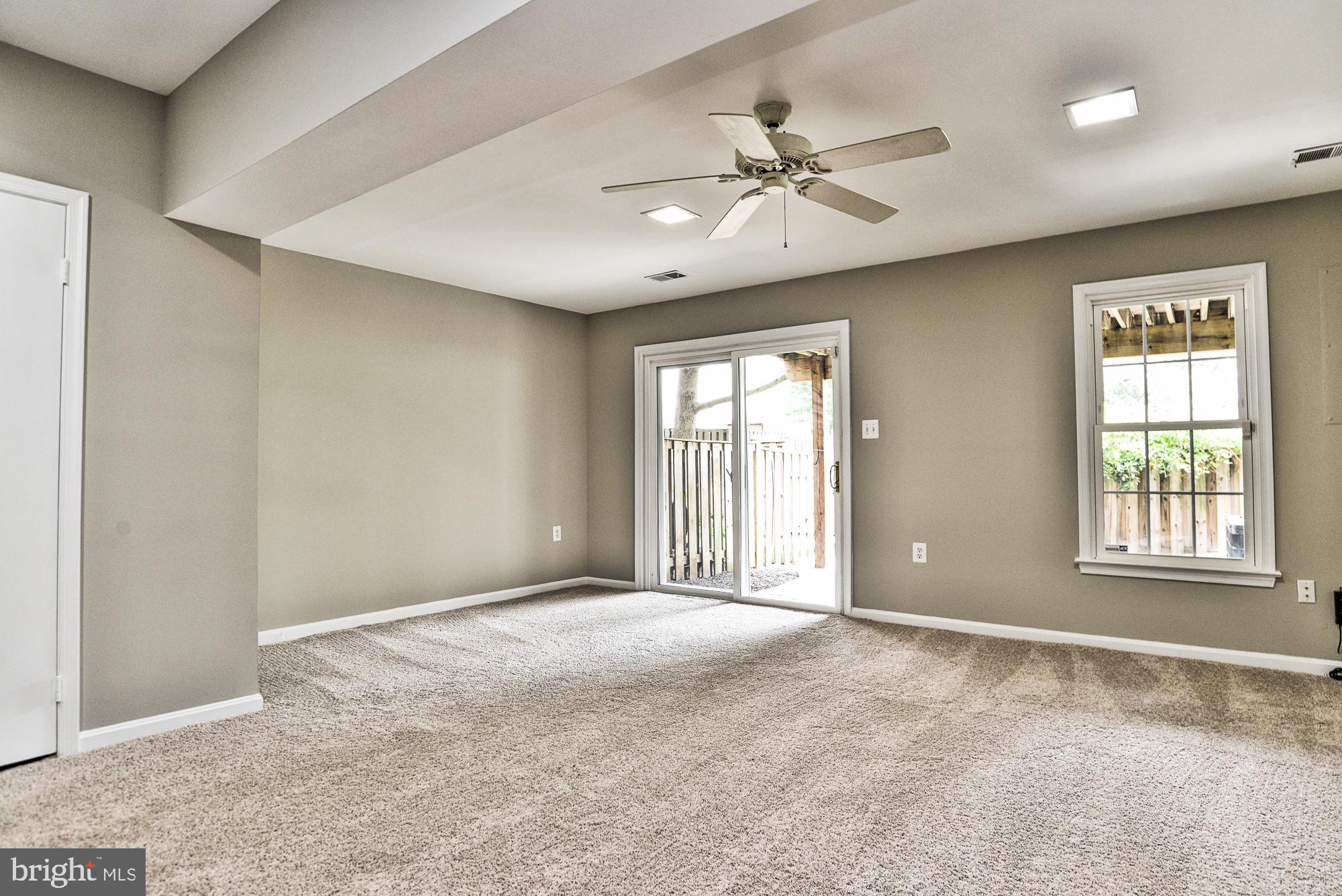 10287 Latney Road Fairfax, VA 22032 - Photo 27 of 36 Walkout to a beautiful pation