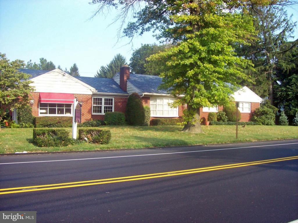 601 Millersville Road Lancaster, PA 17603 - Photo 1 of 13 Gallery Image 1