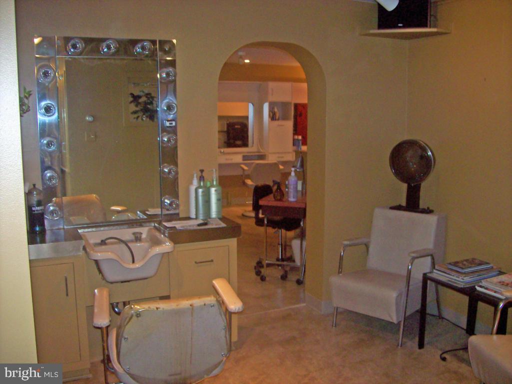 601 Millersville Road Lancaster, PA 17603 - Photo 11 of 13 Gallery Image 11