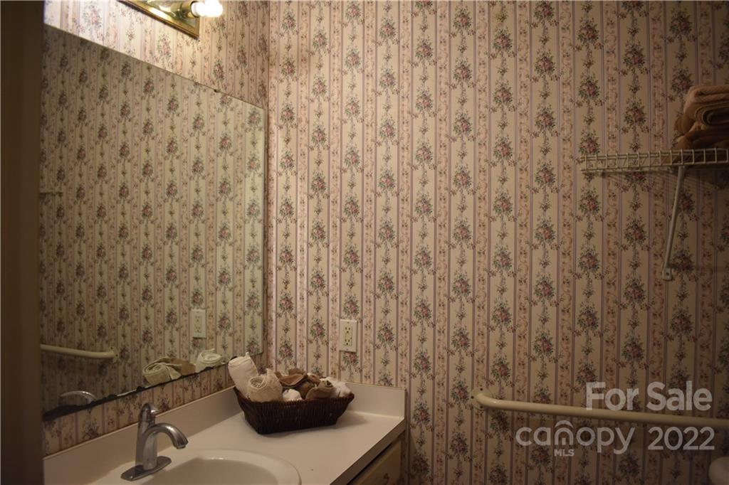 1535 Long Branch Road Grover, NC 28073 - Photo 11 of 20