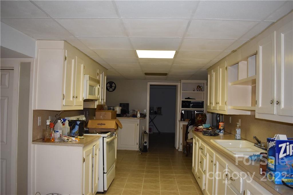 1535 Long Branch Road Grover, NC 28073 - Photo 7 of 20