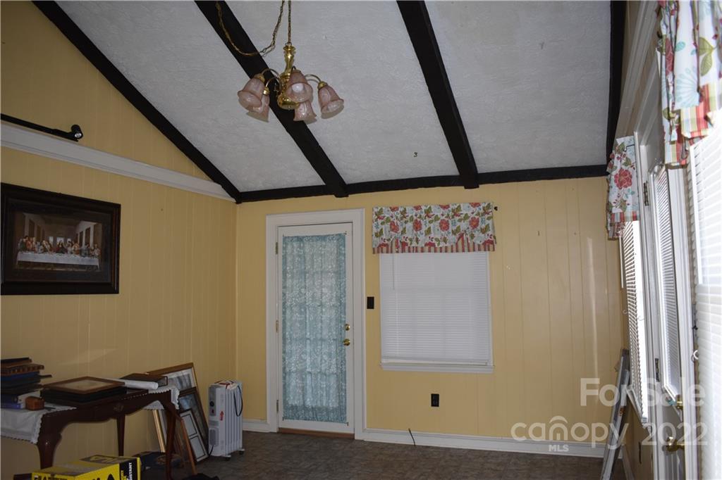 1535 Long Branch Road Grover, NC 28073 - Photo 9 of 20