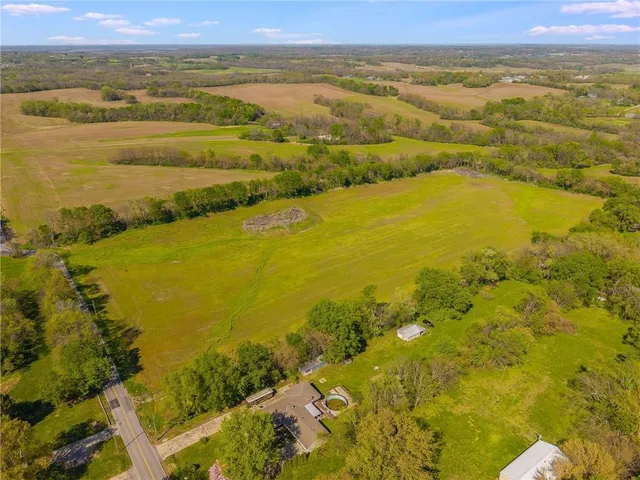 $495,000 | 701 South Jones Road, Independence, MO 64056