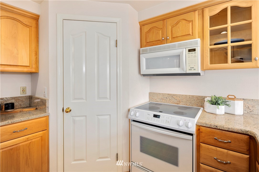 555 Walnut Street, Unit 15 Edmonds, WA 98020 - Photo 18 of 40 Gallery Image 18