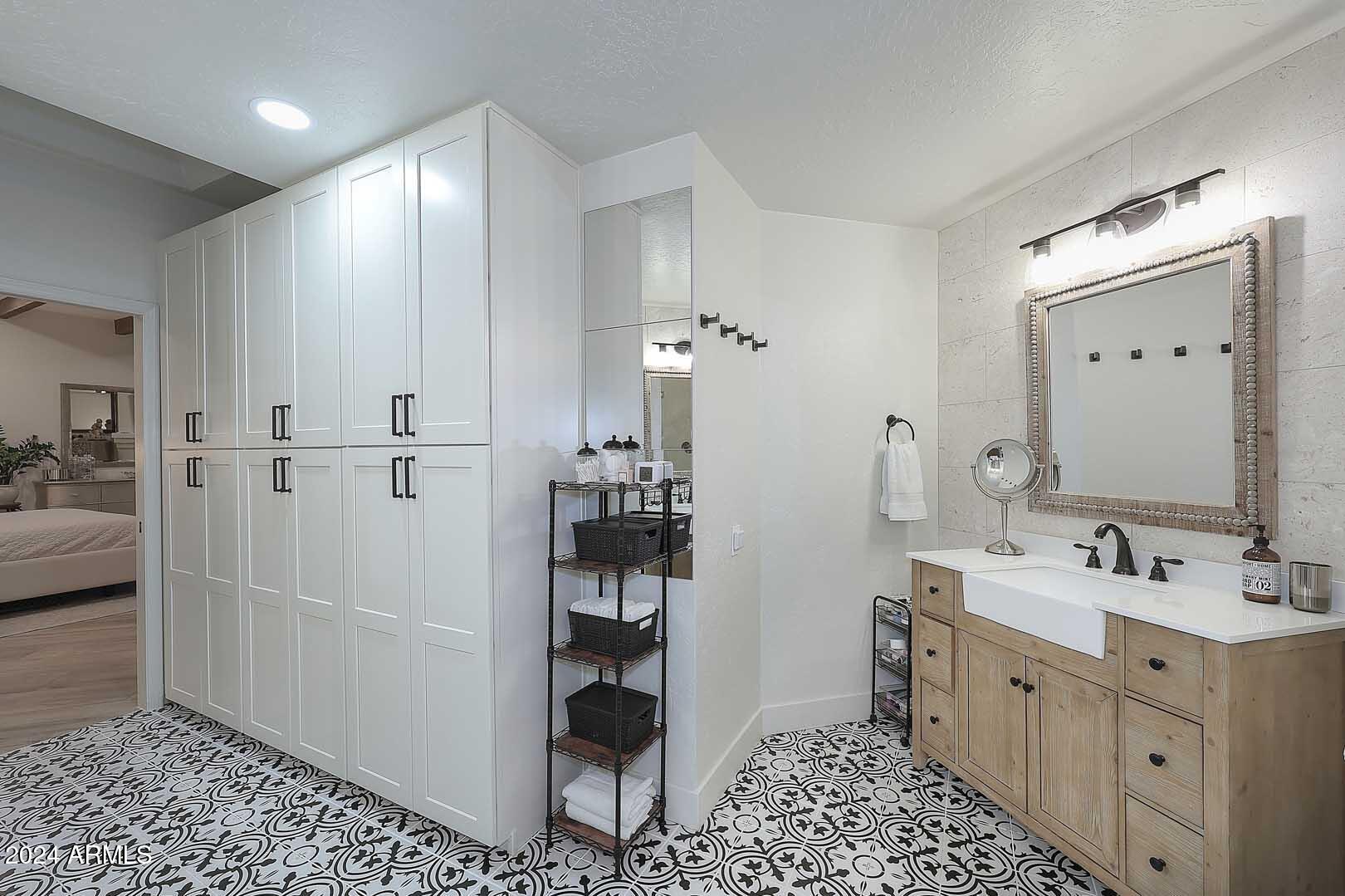 9446 Romping Road Carefree, AZ 85377 - Photo 49 of 119 Night-Primary Bath2