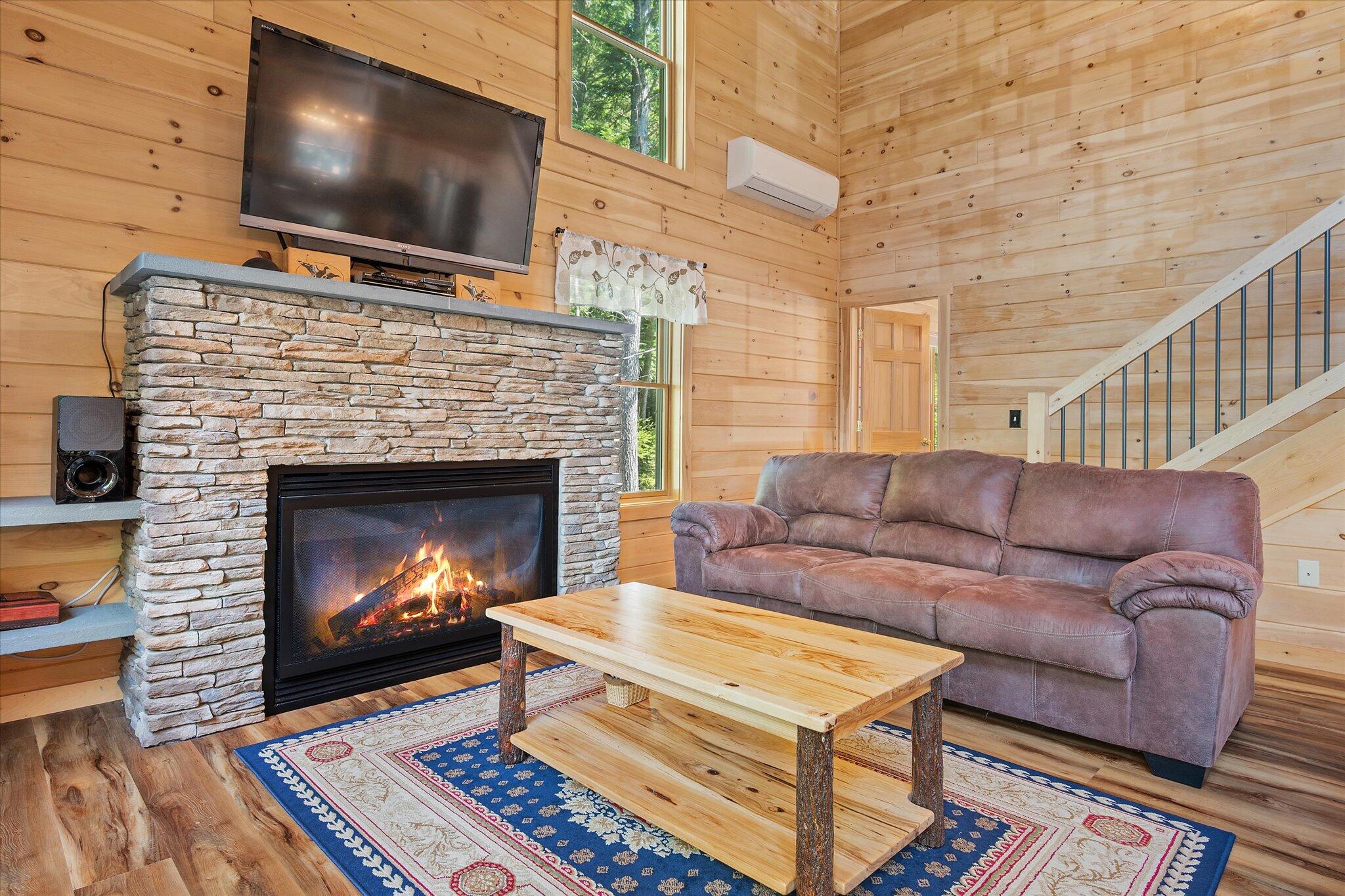 36 Seymour Cove Road Dover-Foxcroft, ME 04426 - Photo 20 of 71 27-Living Room