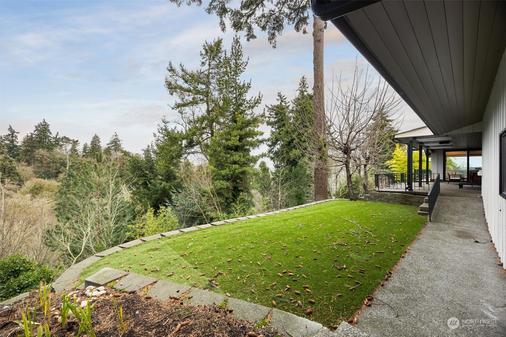29011 7th Place South Federal Way, WA 98003 - Photo 31 of 40 a view of a garden with a bench