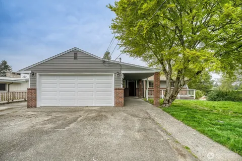 $699,950 | 8305 43rd Place West, University Place, WA 98466