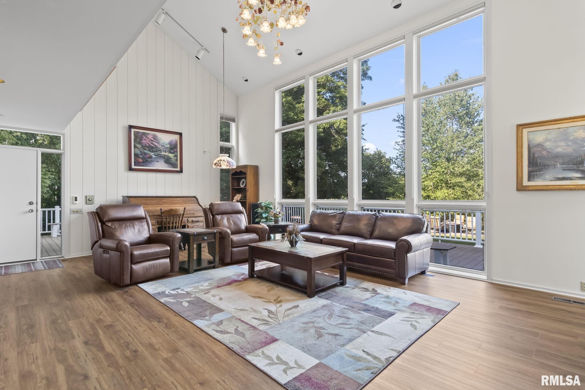 49 Frontier Lake Drive Springfield, IL 62707 - Photo 3 of 70 Gallery Image 3