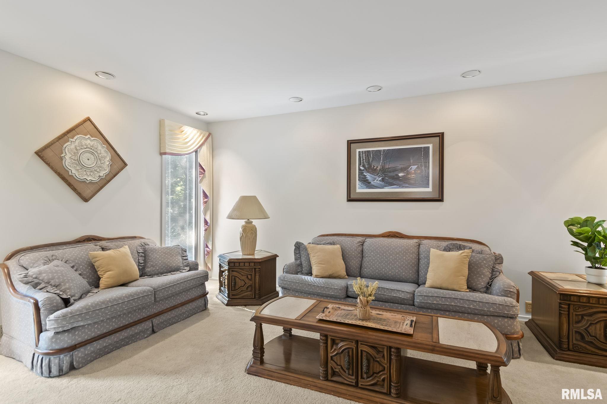 49 Frontier Lake Drive Springfield, IL 62707 - Photo 47 of 70 Gallery Image 47
