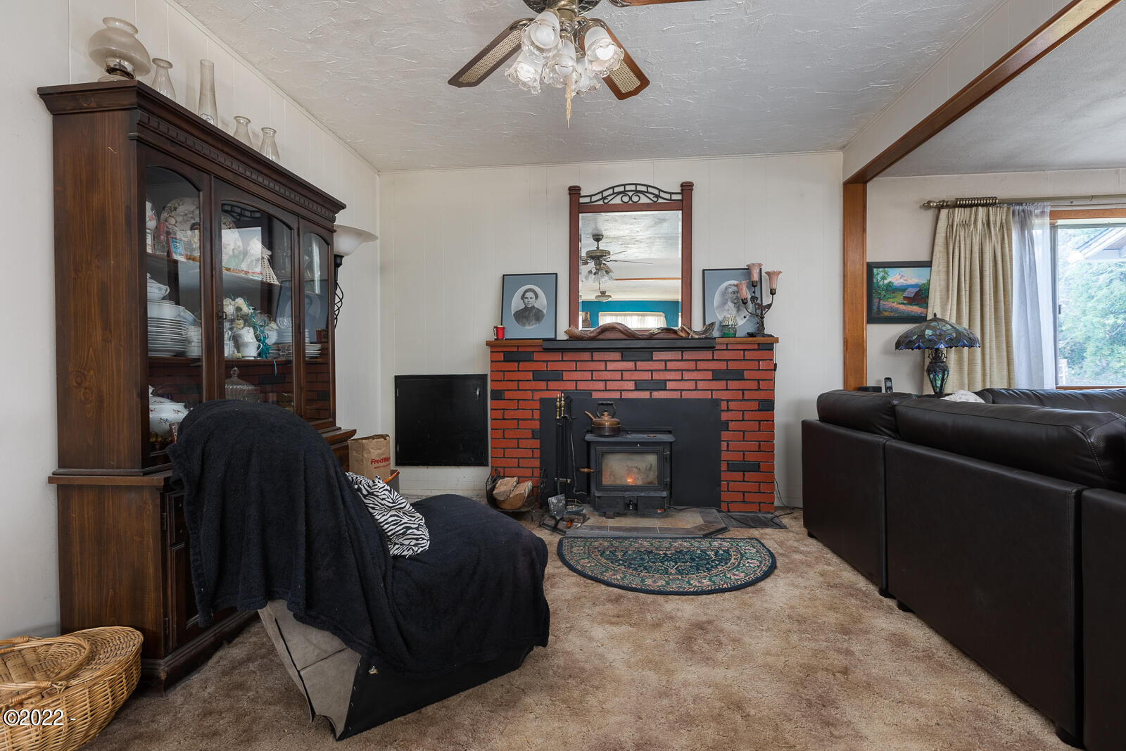477 Southwest Ferry Avenue Siletz, OR 97380 - Photo 16 of 30 477SWFerry-A-05