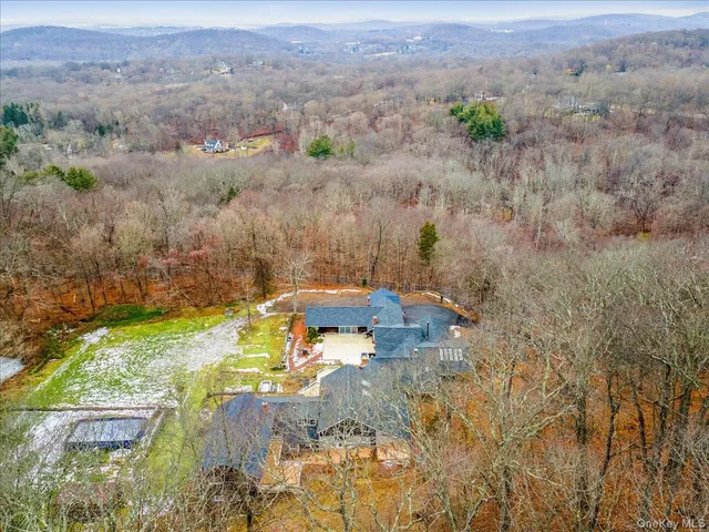 a view of a yard with an outdoor space