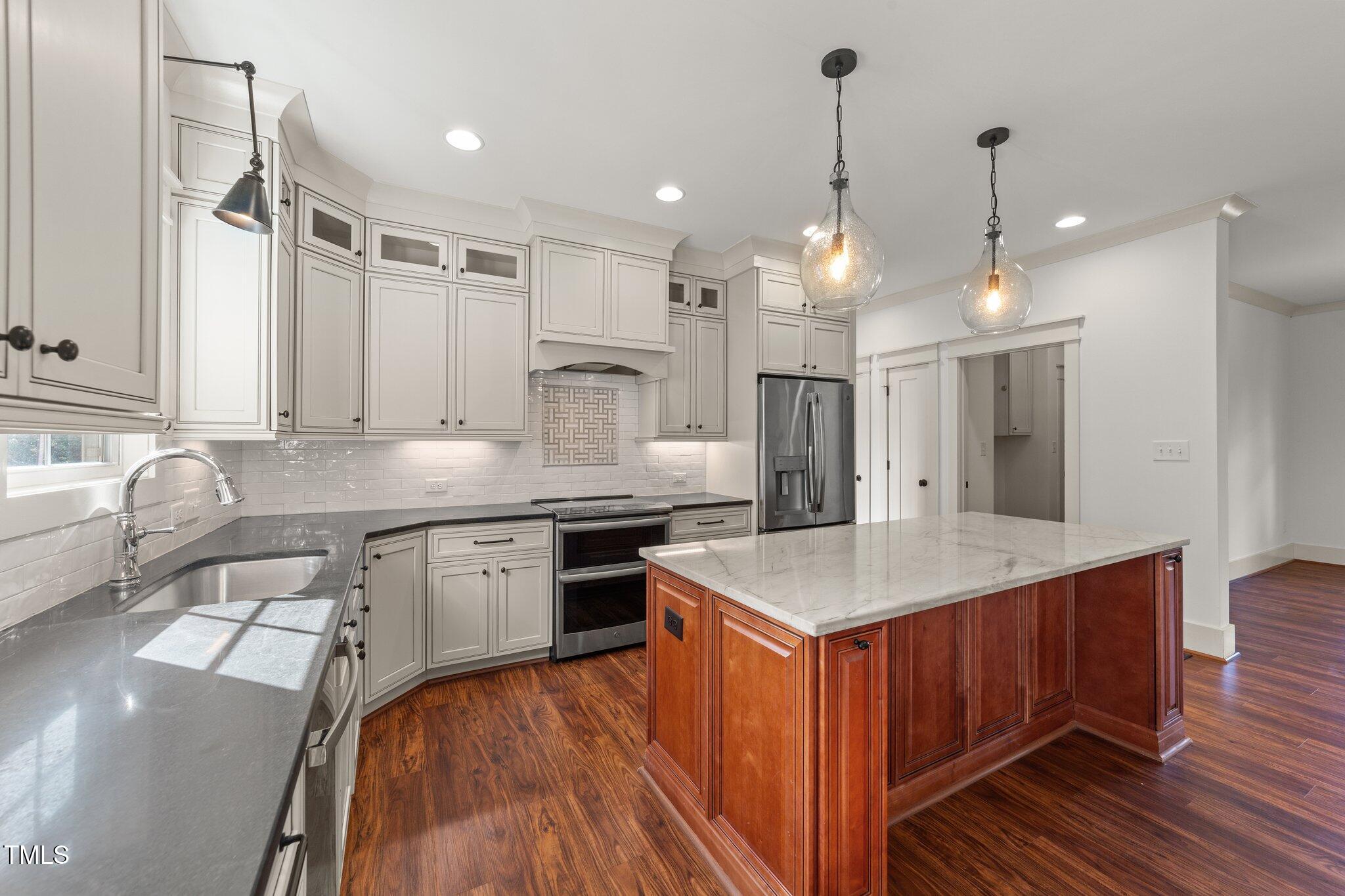 3820 Benson Hardee Road Benson, NC 27504 - Photo 10 of 55 32-web-or-mls-VB4A3121