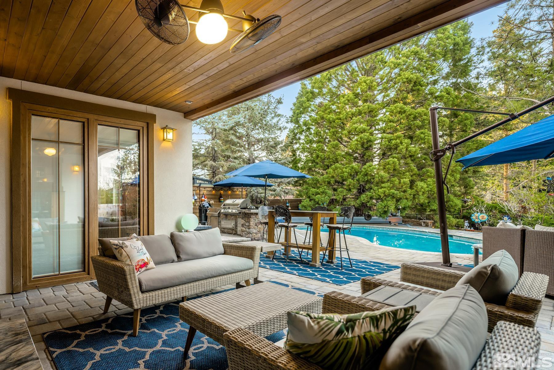 2785 West Lakeridge Reno, NV 89519 - Photo 30 of 40 a outdoor living space with furniture and garden view