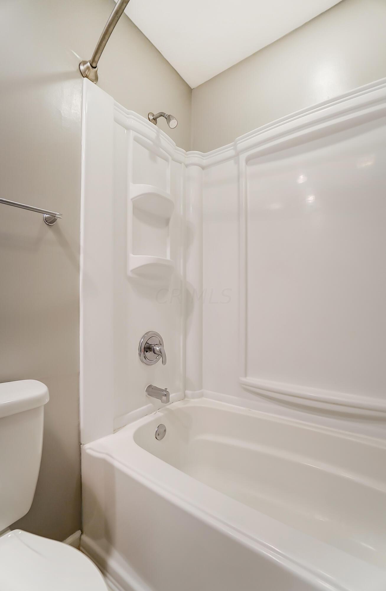 6964 Taylor Road Southwest Reynoldsburg, OH 43068 - Photo 33 of 42 Taylor Rd SW Hall Full Bath Pic 2