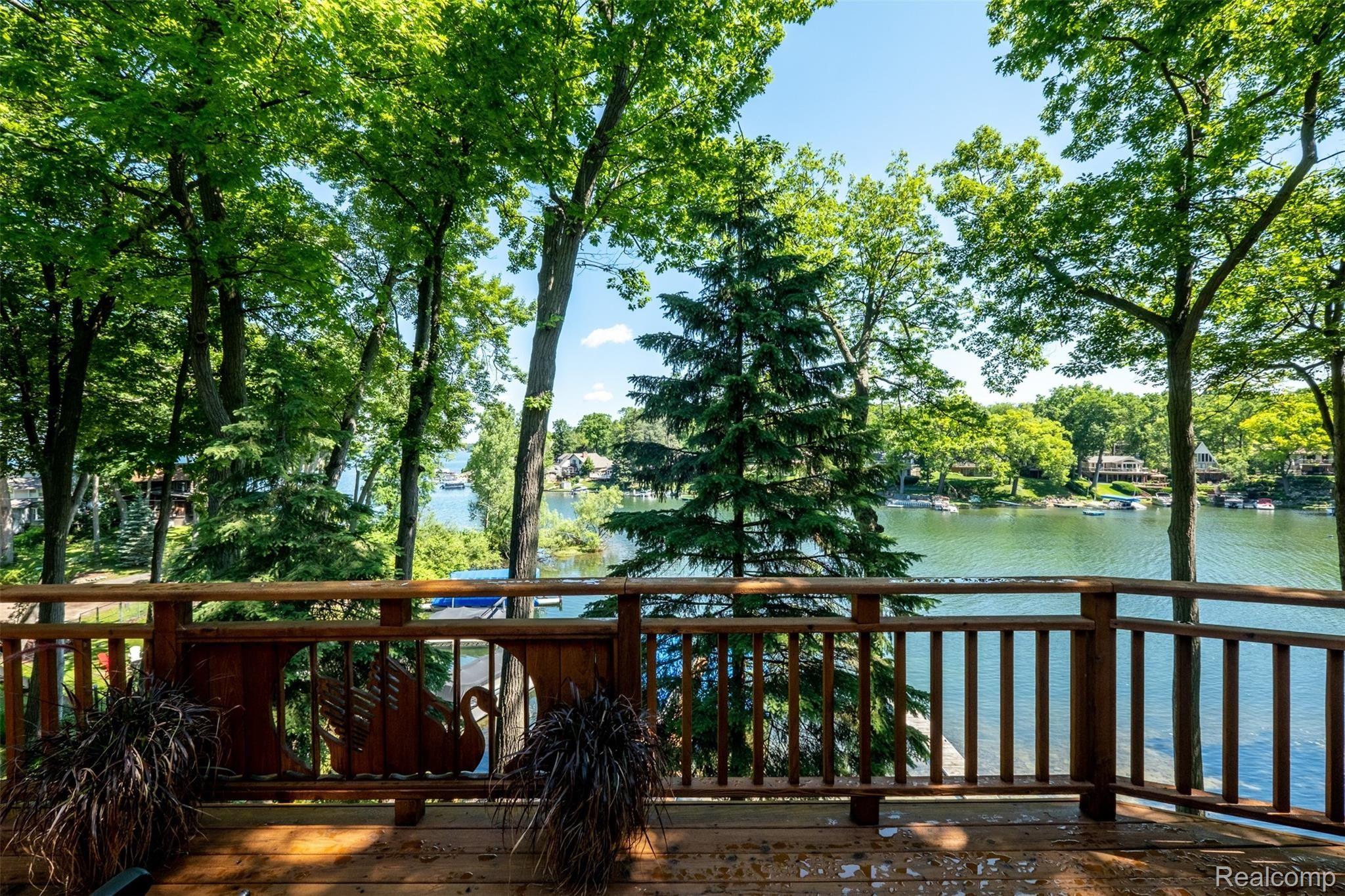 1705 Ridge Road White Lake, MI 48383 - Photo 46 of 53 1705 Ridge Rd-46.jpg