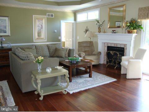 135 Harbor Inn Road Bayville, NJ 08721 - Photo 4 of 12 Gallery Image 4