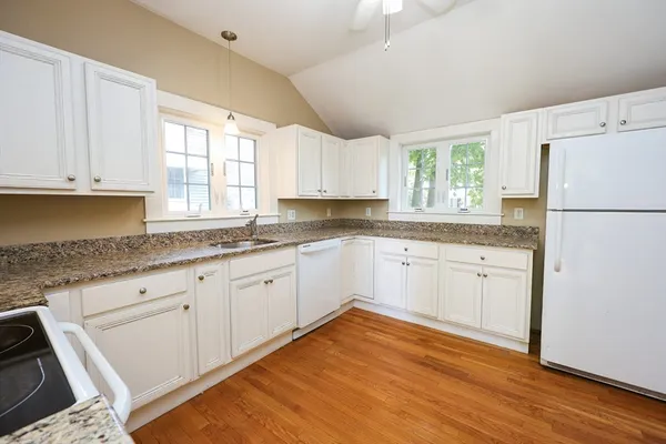 $3,250 | 50 Front Street, Unit 50, Braintree, MA 02184