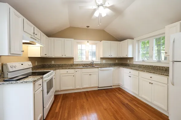 $3,250 | 50 Front Street, Unit 50, Braintree, MA 02184