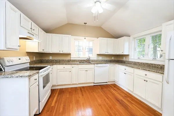 $3,250 | 50 Front Street, Unit 50, Braintree, MA 02184