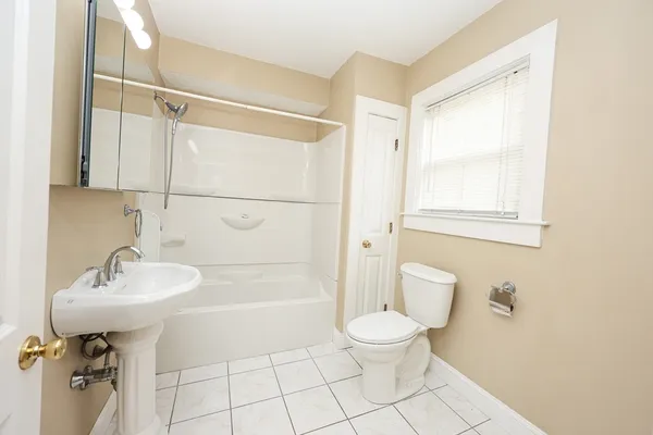 $3,250 | 50 Front Street, Unit 50, Braintree, MA 02184