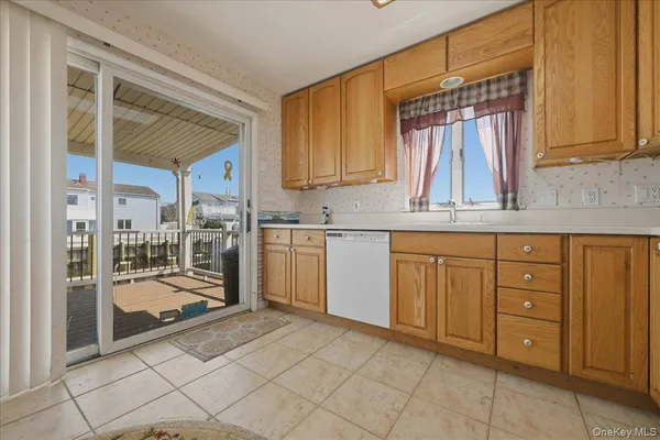 $799,000 | 955 South Long Beach Avenue, Freeport, NY 11520