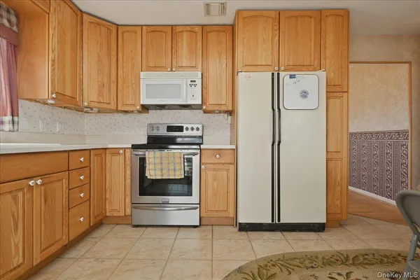 $799,000 | 955 South Long Beach Avenue, Freeport, NY 11520