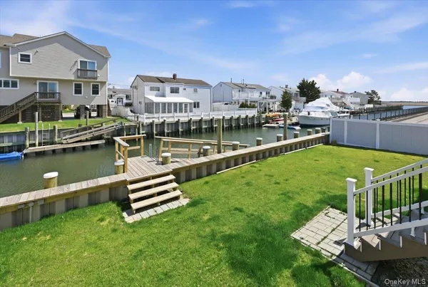 $799,000 | 955 South Long Beach Avenue, Freeport, NY 11520