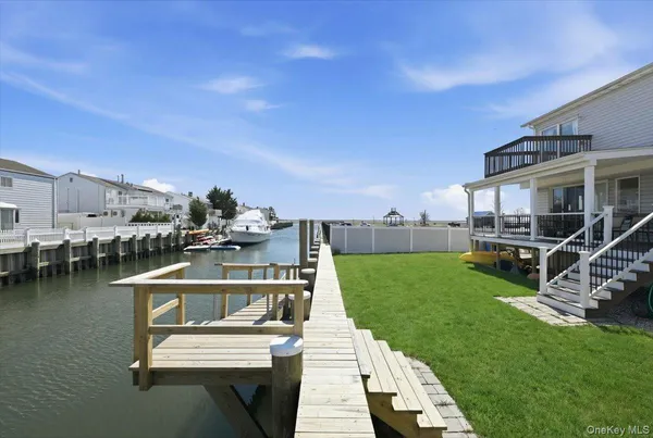 $799,000 | 955 South Long Beach Avenue, Freeport, NY 11520