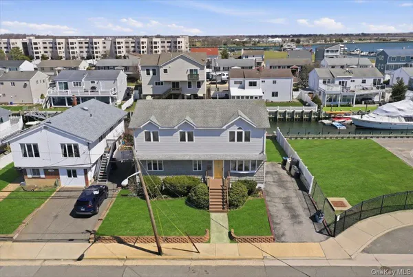 $799,000 | 955 South Long Beach Avenue, Freeport, NY 11520