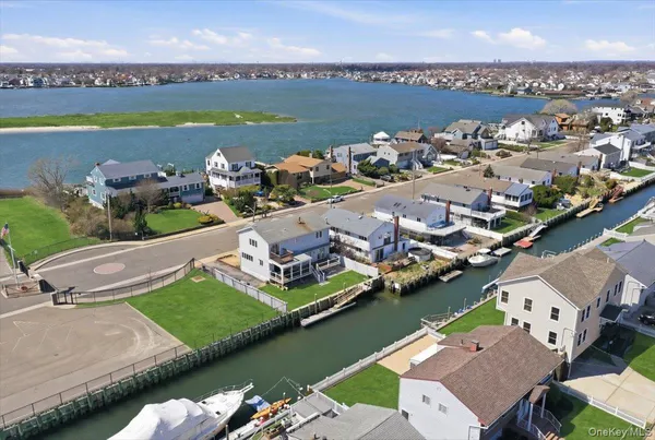 $799,000 | 955 South Long Beach Avenue, Freeport, NY 11520