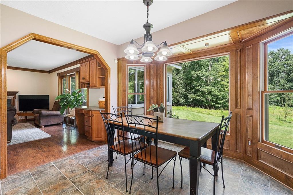 251 Dodds Road Butler, PA 16002 - Photo 5 of 24