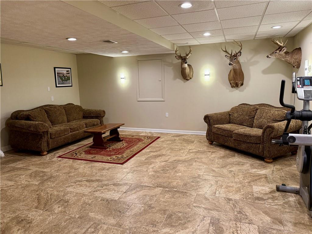 293 Sandy Hill Road Valencia, PA 16059 - Photo 47 of 50 a living room with furniture and a couch