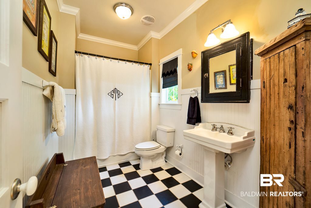 10901 Weeks Bay Road Foley, AL 36535 - Photo 26 of 50 Bath 2